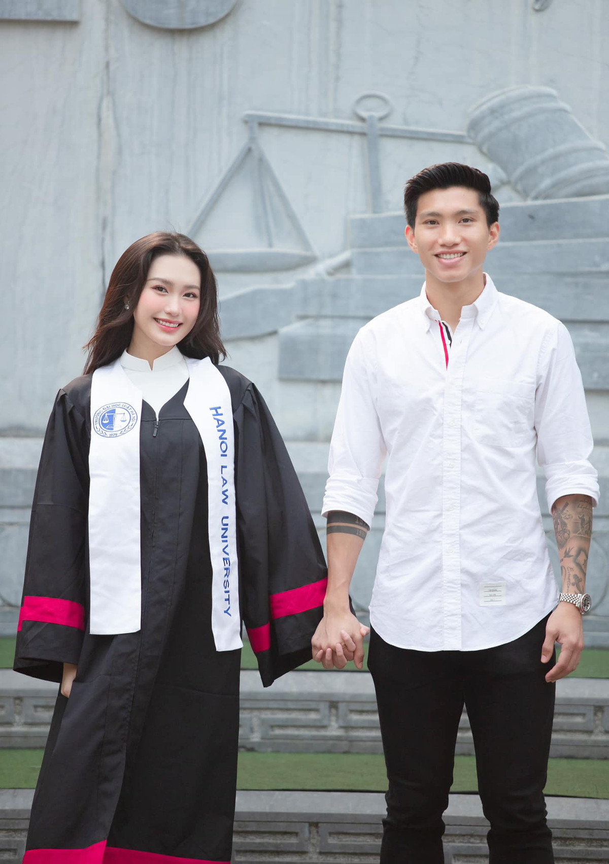 Văn Hậu cùng bạn gái tậu xe sang 5 tỷ đồng-4