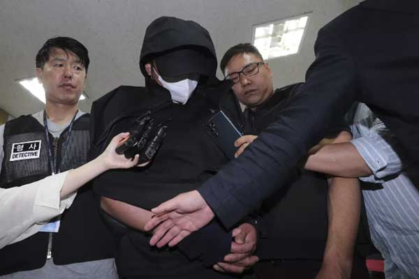Tòa án Hàn Quốc phát lệnh bắt giữ người mở cửa thoát hiểm máy bay giữa không trung-2