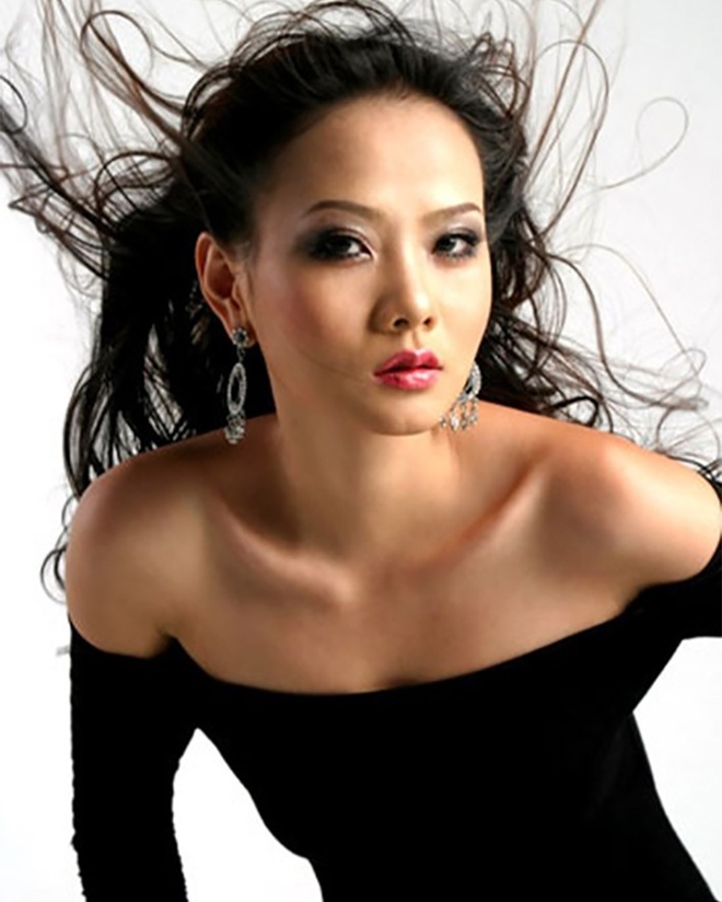 Dàn siêu mẫu đời đầu showbiz Việt: Gợi cảm lúc trẻ, bây giờ ra sao?-25