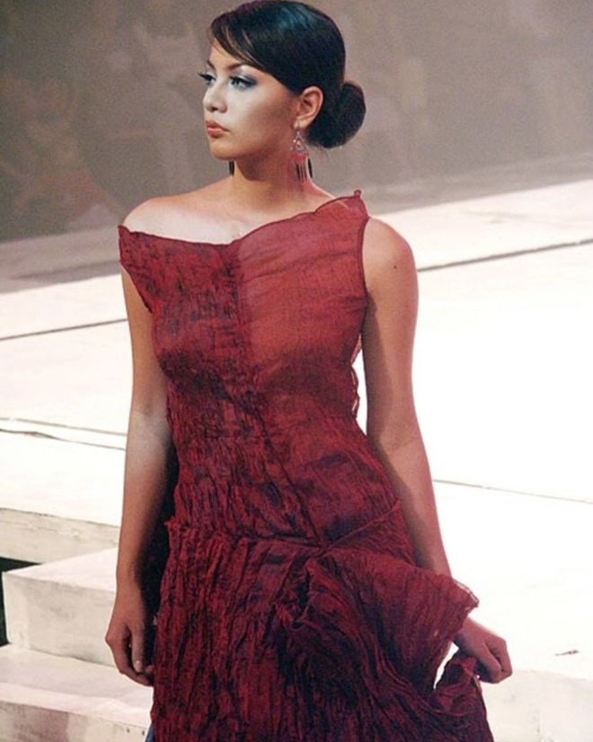 Dàn siêu mẫu đời đầu showbiz Việt: Gợi cảm lúc trẻ, bây giờ ra sao?-21