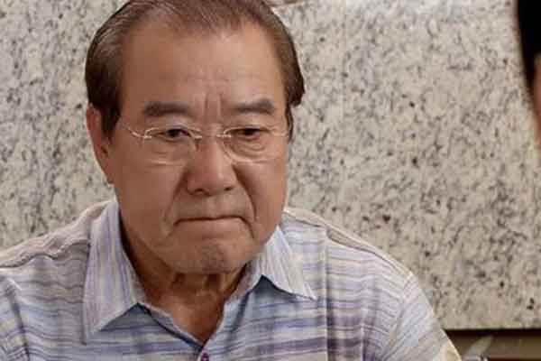 Cả nhà ủng hộ mẹ tôi vung tiền để đại tu nhan sắc ở tuổi U60-2