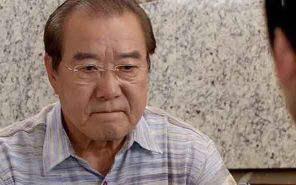 Nghỉ hưu, bố tôi vẫn phải đi làm kiếm tiền cho con trai lấy vợ-1