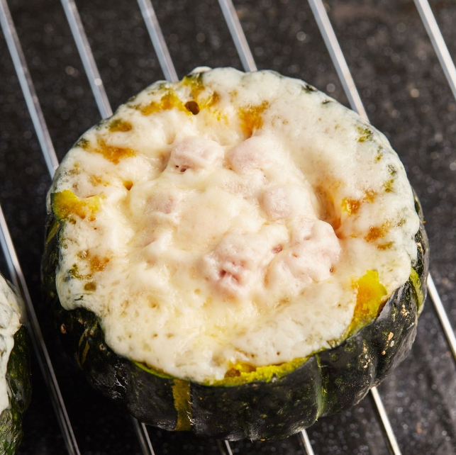 Bỏ túi công thức làm món bí đỏ non nướng ngọt mát thơm ngon-10