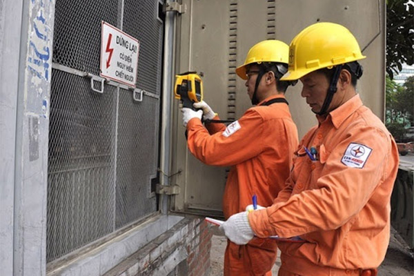 Ông bố đơn thân nuôi 3 con gặp tai nạn giao thông nguy kịch-4