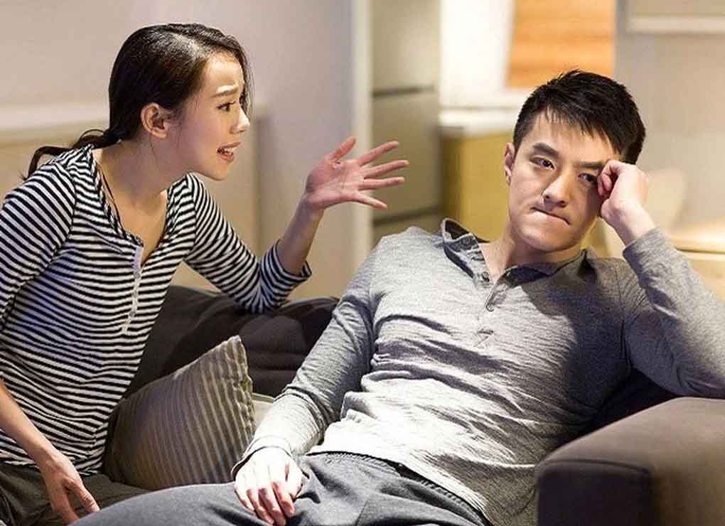 Mua đồ chơi tặng con riêng, tôi bị vợ hờn dỗi đòi ly hôn-1