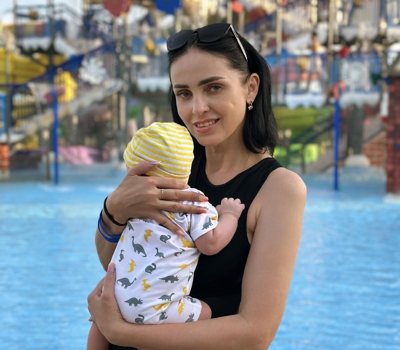 Mẹ vợ Tây của thủ môn Bùi Tiến Dũng nóng bỏng không thua gì con gái, con rể vừa phải gửi tâm thư-6