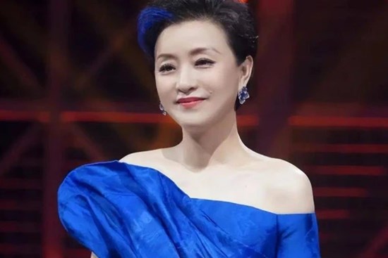 Cãi nhau với chồng trước mặt con, nữ MC sau đó có cách xử lý đáng khen