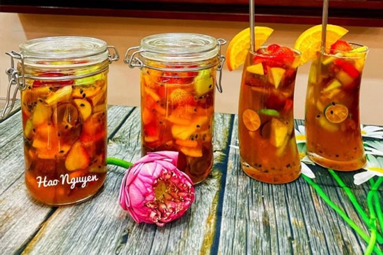 Cách làm trà hoa quả nhiệt đới đơn giản tại nhà