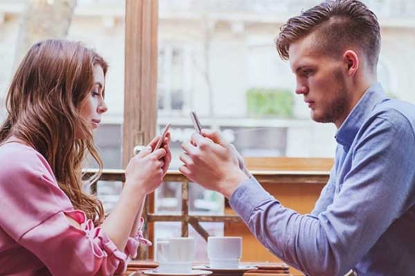 Chi đậm tiền nhờ mai mối tìm bạn đời nhưng không được, cô gái bị doạ dẫm-1