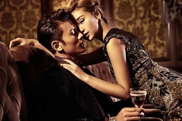 Sếp liên tục nhắn tin tán tỉnh”, tôi phải làm sao?-2