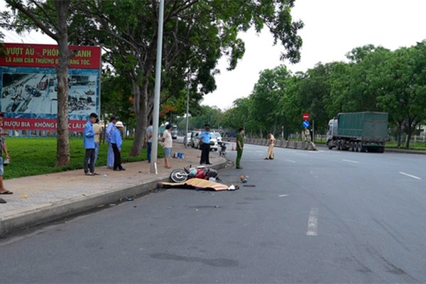 Vợ tố chồng là công chức xã có quan hệ không trong sáng với người phụ nữ khác-2