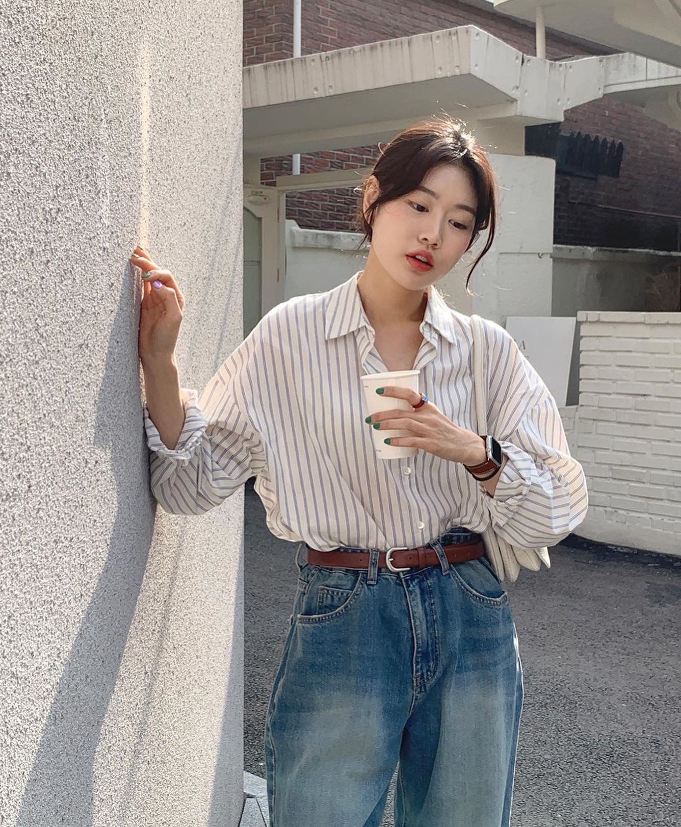 4 xu hướng trang phục họa tiết trẻ trung hè 2023-5