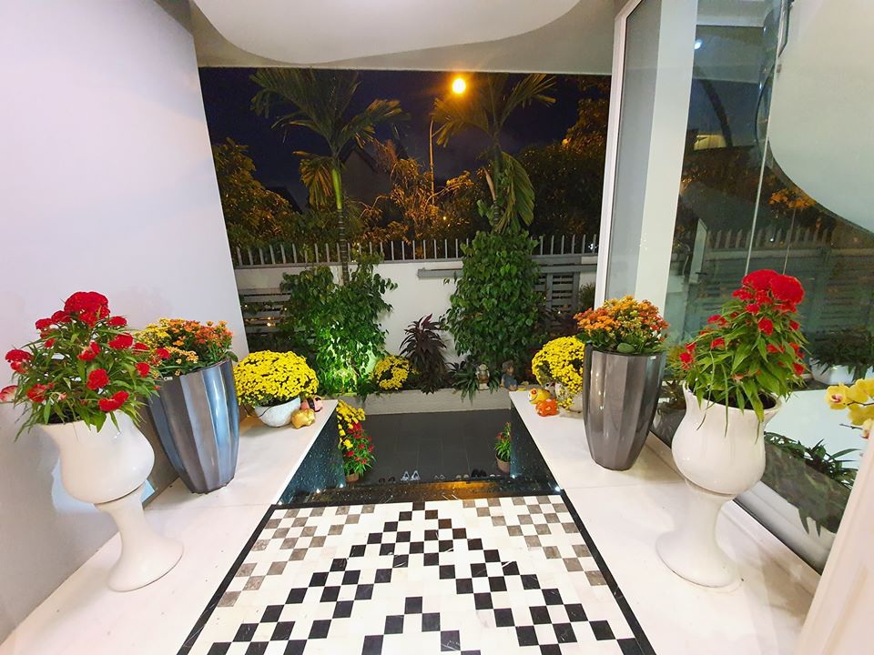 Thương yêu con riêng của chồng hết mực, hai sao nữ này xứng đáng hưởng sự giàu sang trong những căn hộ bạc tỉ-26