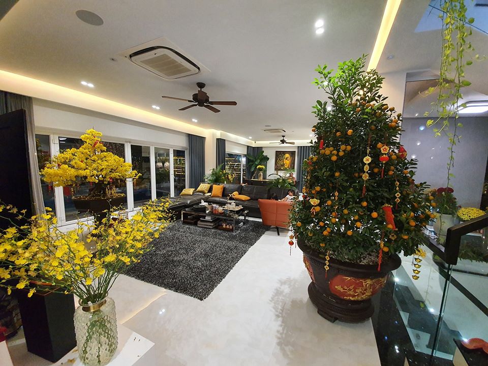 Thương yêu con riêng của chồng hết mực, hai sao nữ này xứng đáng hưởng sự giàu sang trong những căn hộ bạc tỉ-27