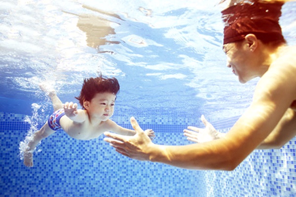 Đề phòng những bệnh thường gặp khi đi bơi mùa hè, chuyên gia chỉ cách phòng tránh-3