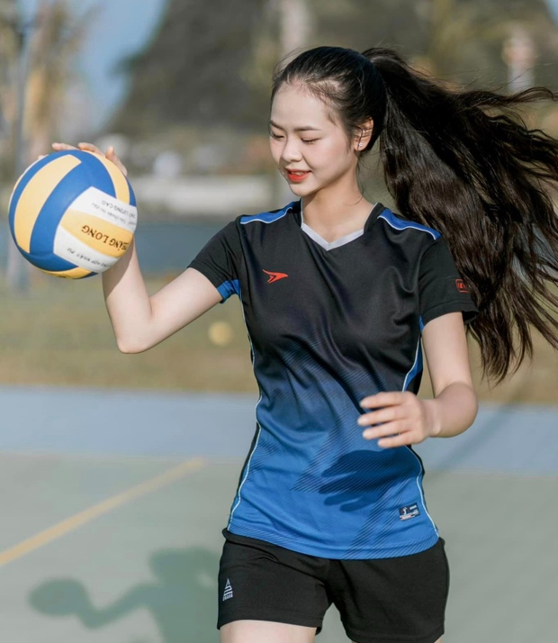 Hot girl bóng chuyền vào chung khảo Hoa hậu thế giới Việt Nam 2023-3