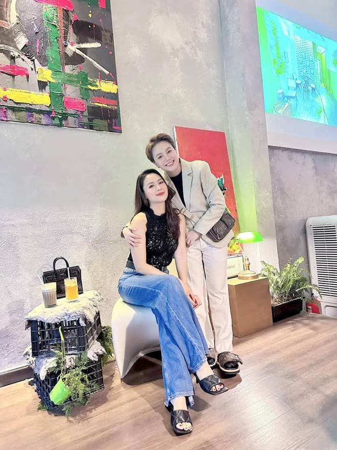 Từng nhận cát xê 50.000 đồng, Hồng Diễm giờ là nữ hoàng rating VTV vẫn dùng hàng hiệu tiết kiệm, ít khi trưng trổ-3