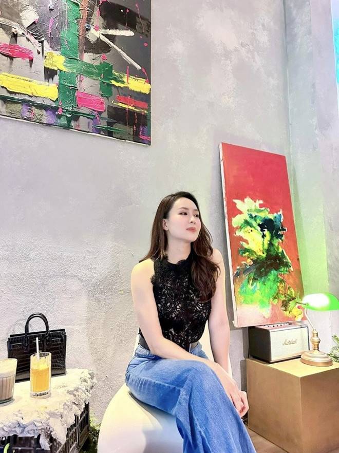 Từng nhận cát xê 50.000 đồng, Hồng Diễm giờ là nữ hoàng rating VTV vẫn dùng hàng hiệu tiết kiệm, ít khi trưng trổ-4