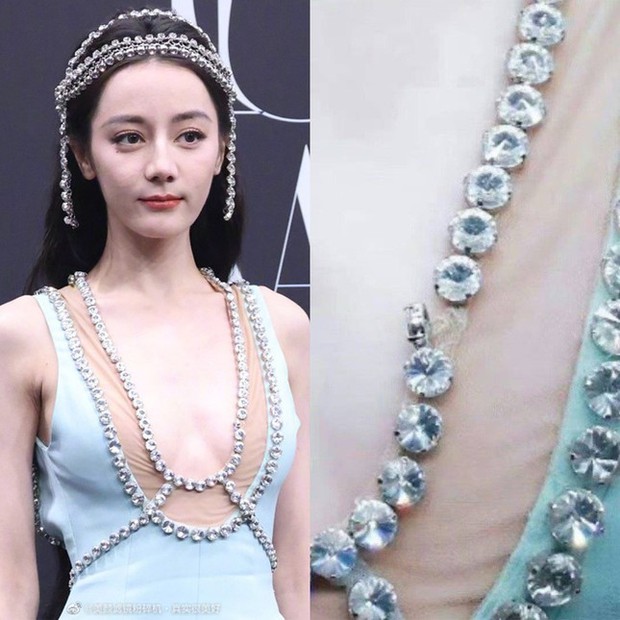 Địch Lệ Nhiệt Ba bị chê khi mặc hở bạo-1