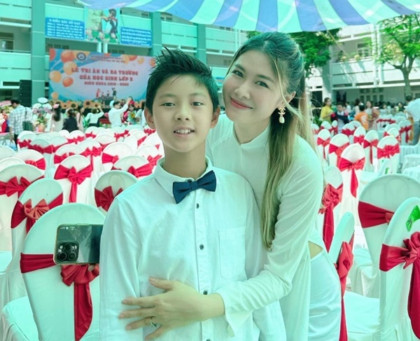 Con gái Quyền Linh giỏi toàn diện, quý tử nhà Jennifer Phạm tốt nghiệp thủ khoa-3