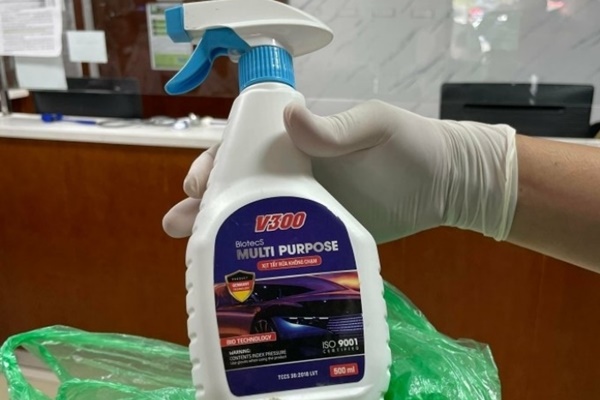 Nghi nhiễm hóa chất gây hoại tử thịt vì nước rửa kính-1