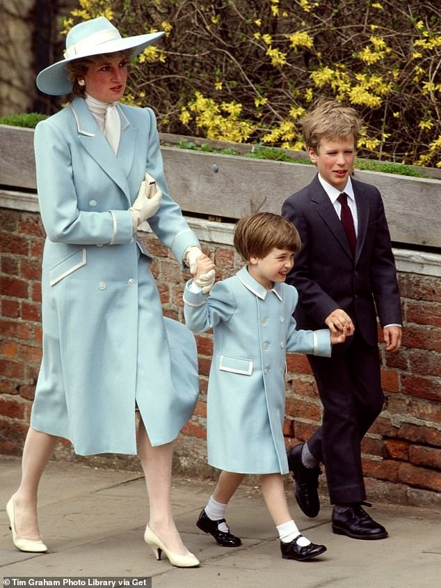 Cách Công nương Diana thể hiện tình yêu với William và Harry-3