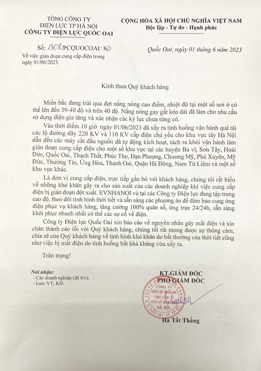 Nóng thiêu đốt lại mất điện, đêm khó ngủ của người dân ngoại thành Hà Nội-9