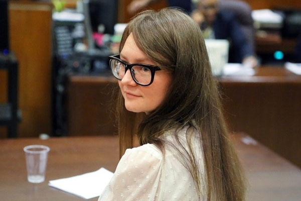 Kế hoạch mới của tiểu thư lừa đảo Anna-1