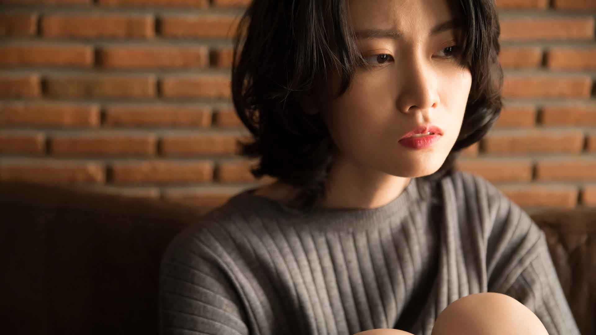 Đang nợ tiền tôi mà chị chồng vẫn tiêu xài hoang phí-1