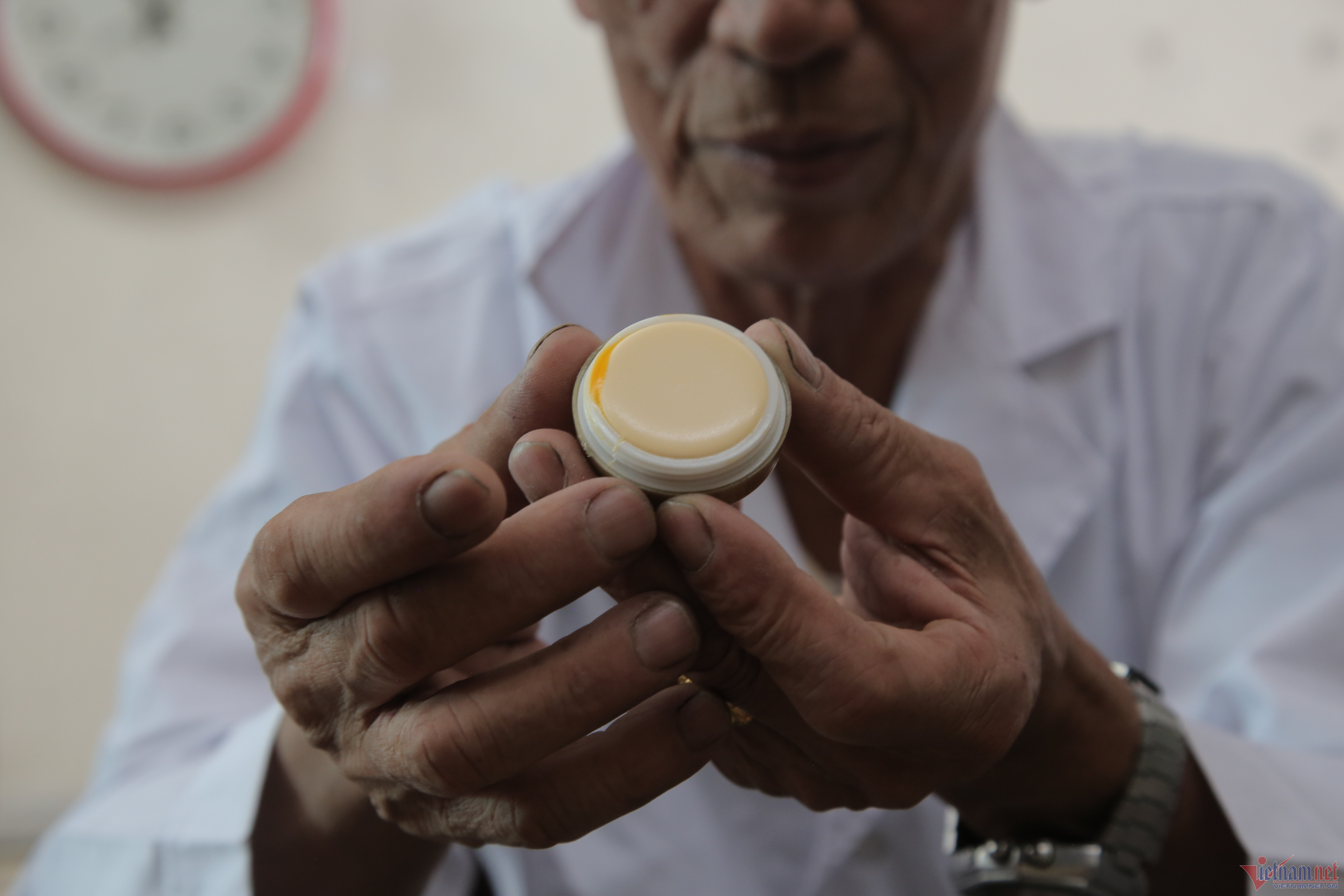 Hơn 30 năm làm đẹp cho tử thi, người đàn ông kể kỷ niệm ám ảnh-3