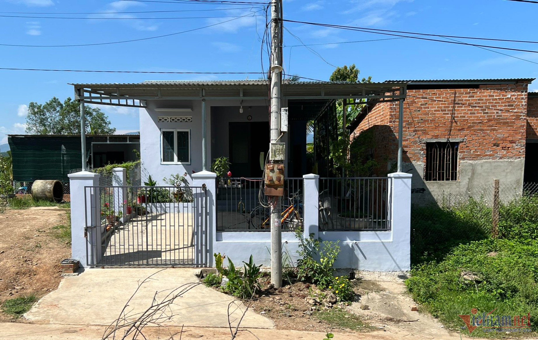 Cảnh sát truy lùng người đàn ông giết chết 3 người ở Khánh Hoà-2