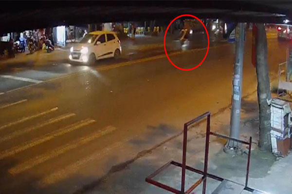 Nam thanh niên tử vong sau tai nạn bốc đầu xe máy trên quốc lộ 10-1