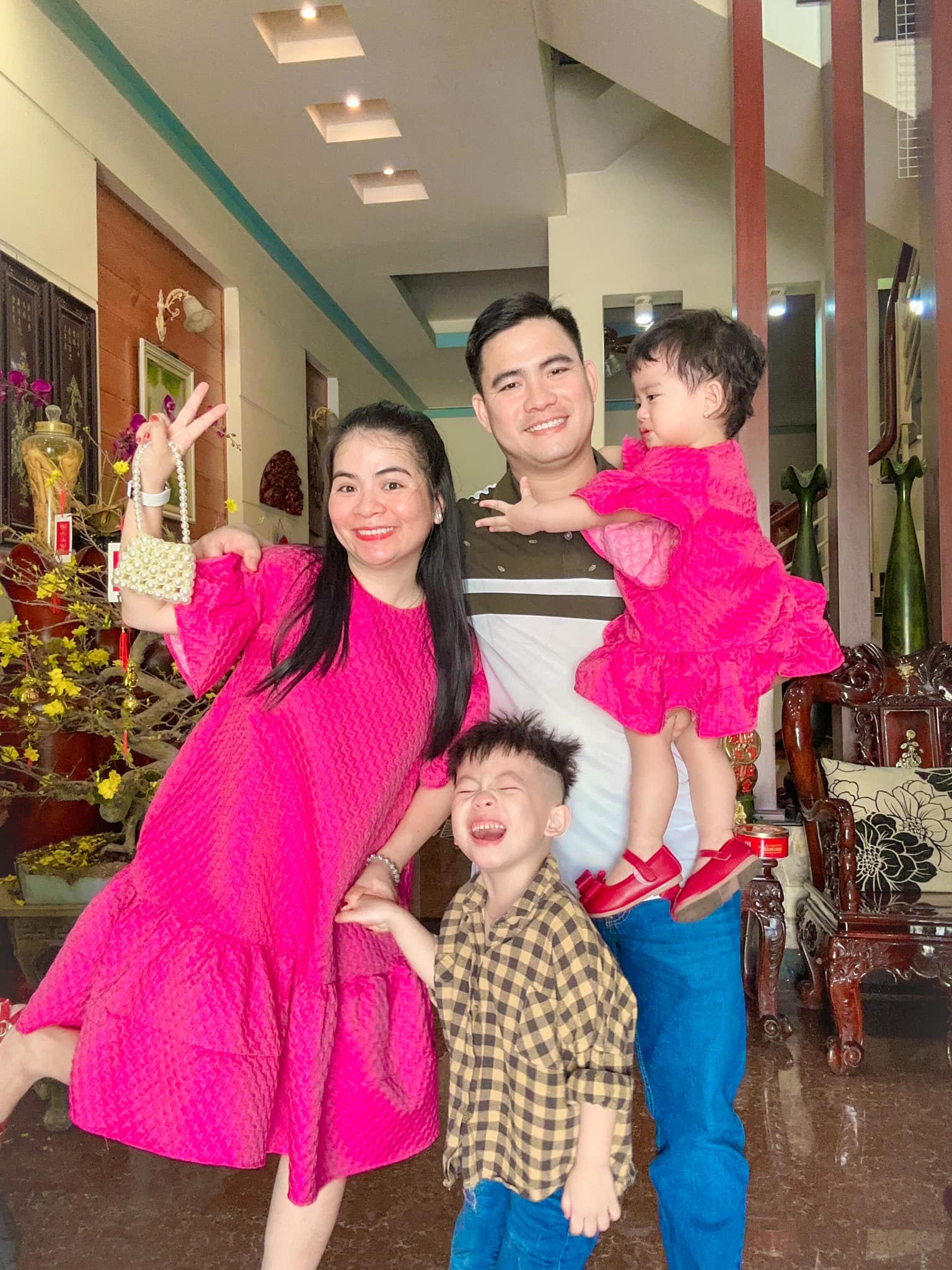 Cô gái Bình Định làm dâu Bắc, về ra mắt bị giao thử thách chặt gà-4