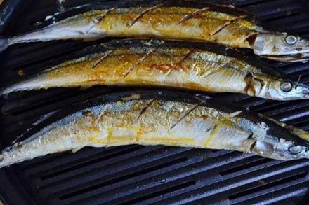 Cách làm cá thu đao nướng muối, ăn vừa ngon vừa bổ dưỡng