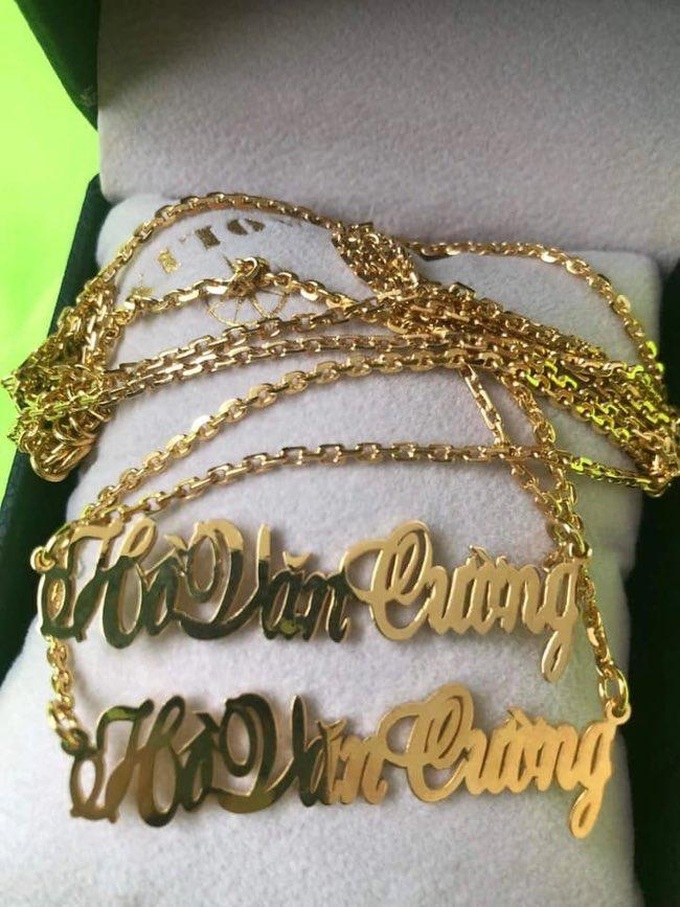 Sao Việt được khán giả tặng cả xấp tiền, vàng: Trò lố hay khoe mẽ?-2