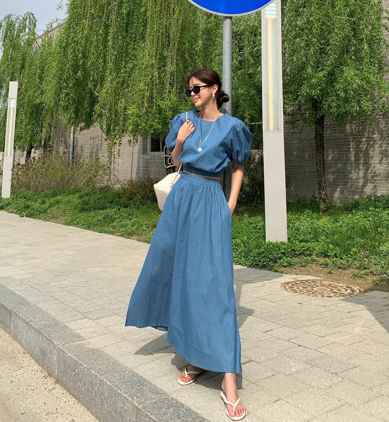 Trẻ hóa phong cách với 10 set đồ denim mùa hè-7