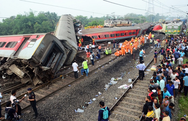 Nguyên nhân vụ tai nạn tàu hỏa làm gần 300 người thiệt mạng ở Ấn Độ-1
