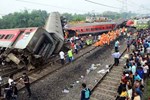 Toàn cảnh thảm họa đường sắt Ấn Độ: Cú bẻ lái tạo bi kịch tồi tệ nhất 20 năm-9