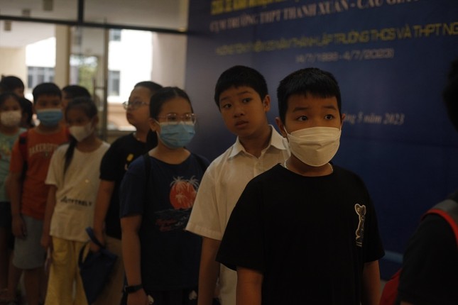 Gần 6.000 học sinh tranh suất vào lớp 6 với tỷ lệ chọi 1/24-6