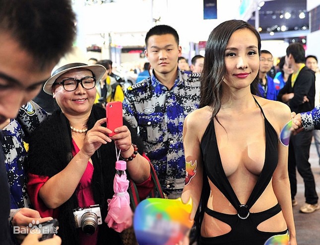 Cuộc sống của Can Lộ Lộ sau khi bị đuổi khỏi giới giải trí-3