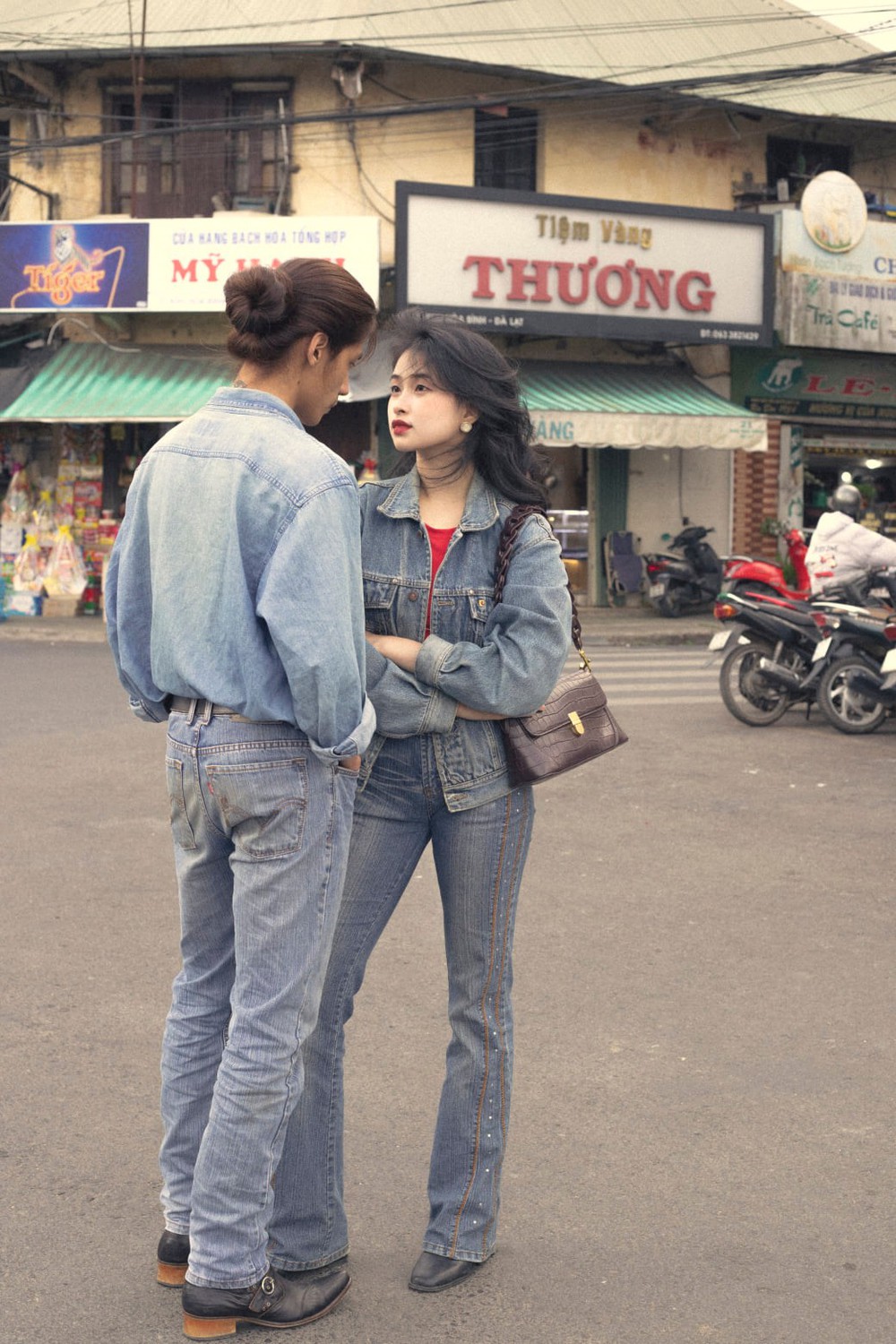 Cô dâu ăn vạ nhiếp ảnh make up xấu, đòi hoàn tiền rồi ngang nhiên dùng ảnh chụp đăng mạng-4