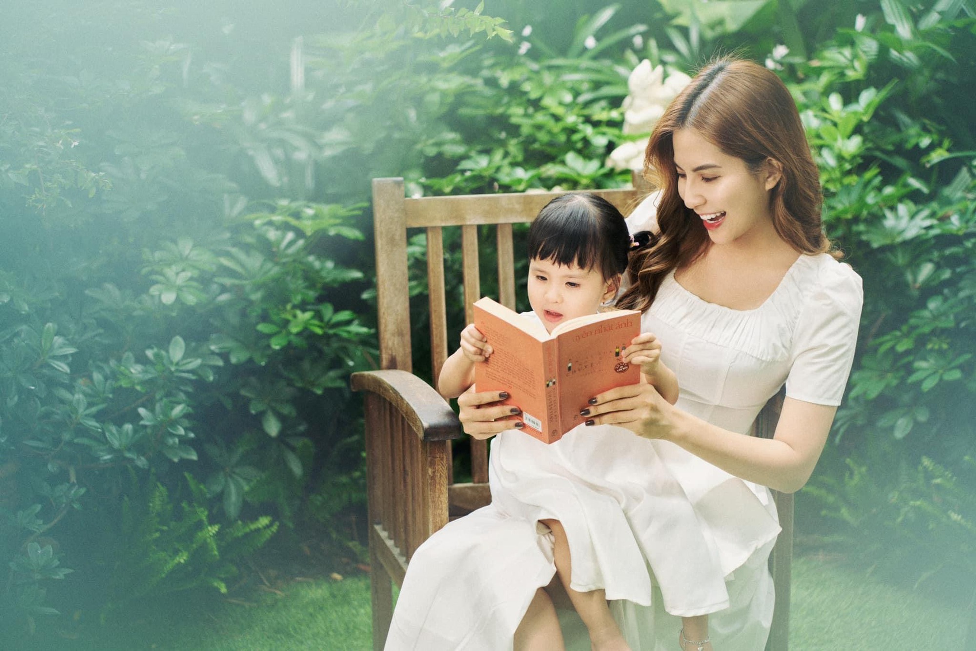 Con gái Jack như bản sao của bố, mới 2 tuổi đã làm mẫu nhí-1