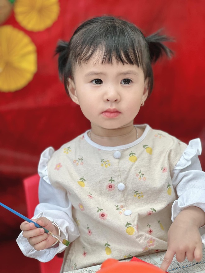 Con gái Jack như bản sao của bố, mới 2 tuổi đã làm mẫu nhí-4