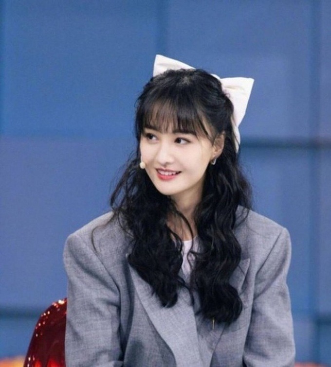 Trịnh Sảng lộ hình ảnh mới, fan tiếc nuối nhan sắc ngọt ngào một thời-2