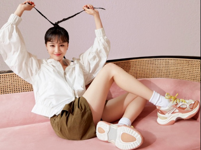 Trịnh Sảng lộ hình ảnh mới, fan tiếc nuối nhan sắc ngọt ngào một thời-5