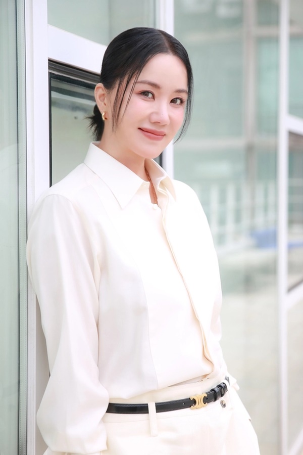 Nữ diễn viên Doctor Cha bất ngờ hé lộ bị ung thư tuyến giáp, không nói được 8 tháng hậu phẫu thuật-1