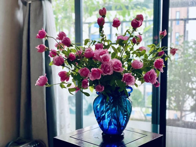 Lên chức to, ở tuổi 50 MC Diễm Quỳnh sống hạnh phúc bên các con gái trong căn nhà luôn rực rỡ sắc hoa-12