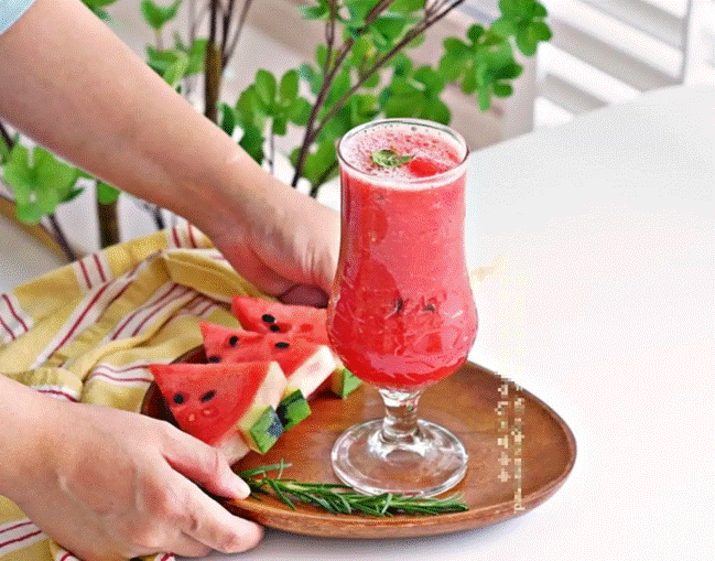 Làm sinh tố dưa hấu cho thêm nguyên liệu này sẽ ngon hơn rất nhiều lại còn giúp giảm cân-8