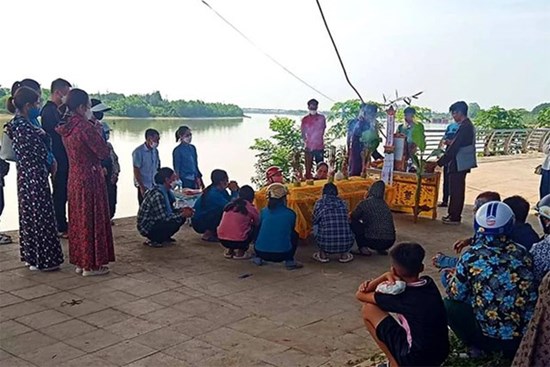 Bỏ lại con thơ, người phụ nữ nhảy cầu Hàm Rồng tự tử