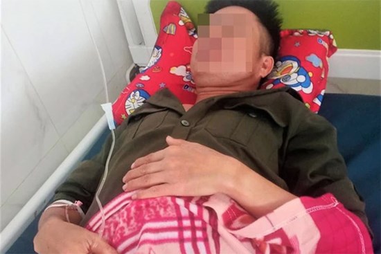 Nhân viên bảo vệ rừng phải nhập viện sau trận đòn hội đồng của 30 người